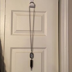 Kendra Scott necklace